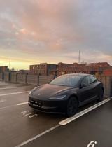 Tesla Model 3 Allradantrieb mit Dualmotor Long Ran... - Tesla Model 3 aus 2024