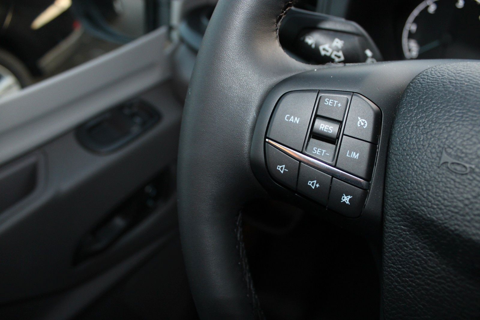 Fahrzeugabbildung Ford Bürstner SIGNEO Automatik MARKISE SOFORT