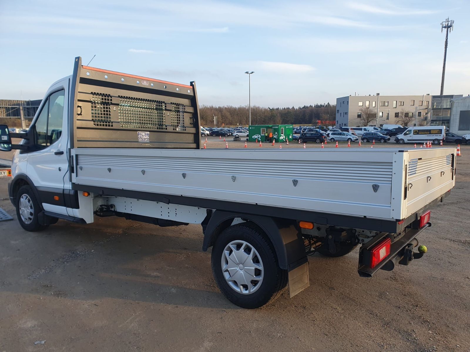 Fahrzeugabbildung Ford Transit Pritsche 350 L3 Einzelkabine Trend,AHK