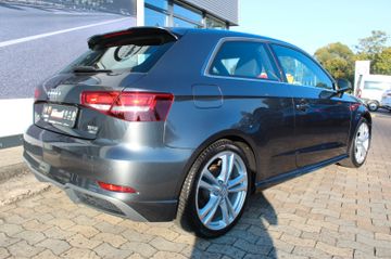 Fahrzeugabbildung Audi A3 1.4 TFSI 2x S Line VC+ACC+18"