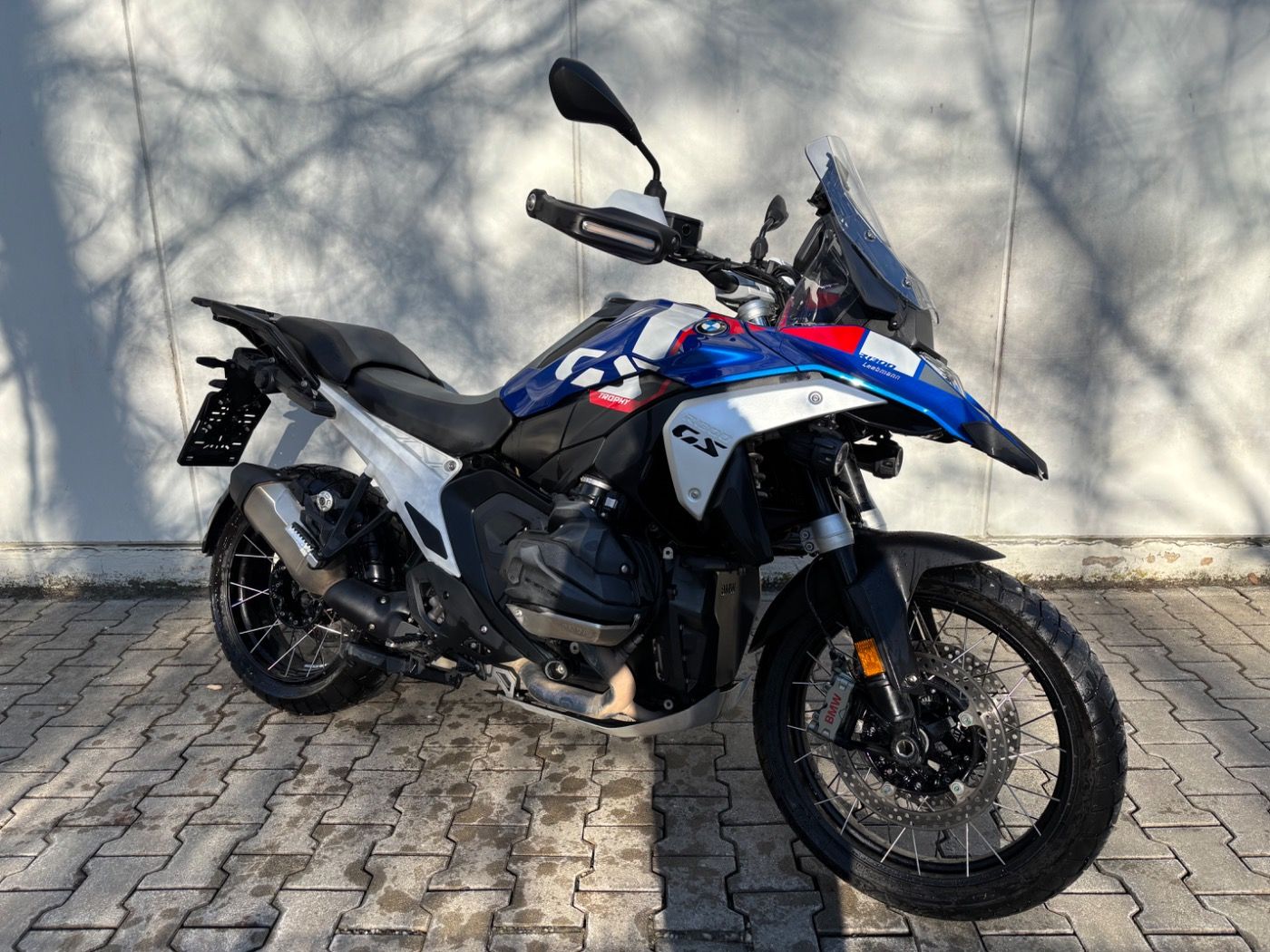 Fahrzeugabbildung BMW R 1300 GS Trophy 4 Pakete
