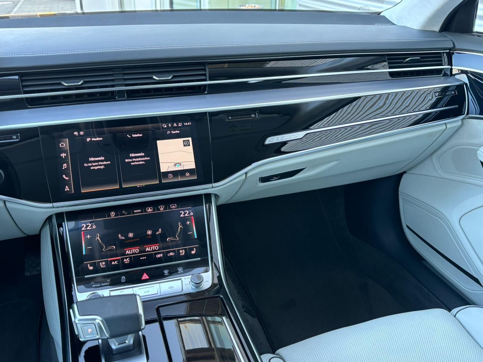Audi A8 - Bild 13