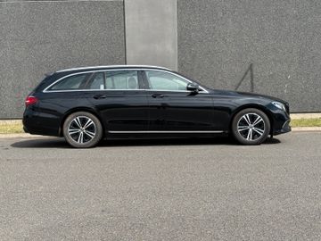 Mercedes E 220 - 8