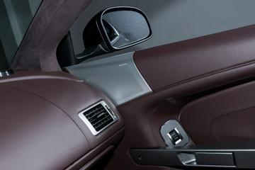 2011 Aston Martin VIRAGE — миниатюра 23