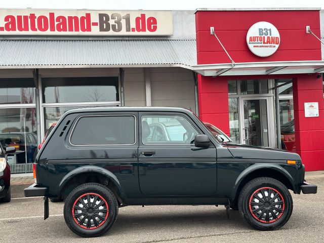 Lada Niva 4x4 Offroad 1.7 Euro6 JVC AUX USB TÜV 1Hand