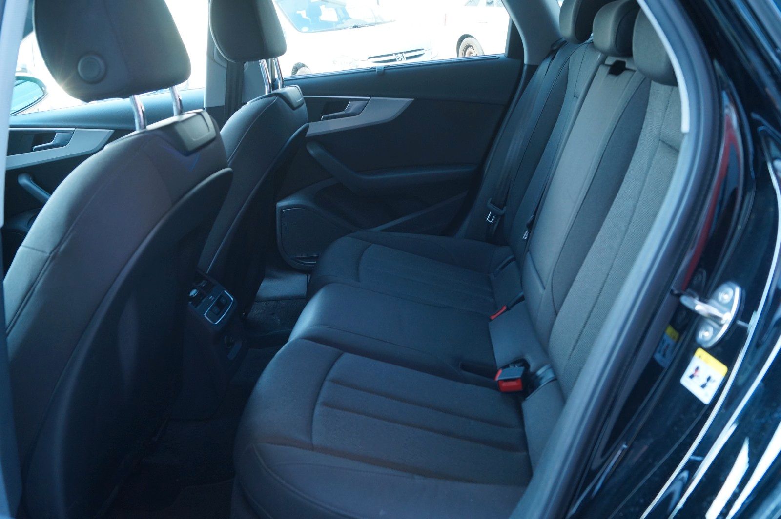 Fahrzeugabbildung Audi A4 Avant 35 TDI*Automatik*163PS