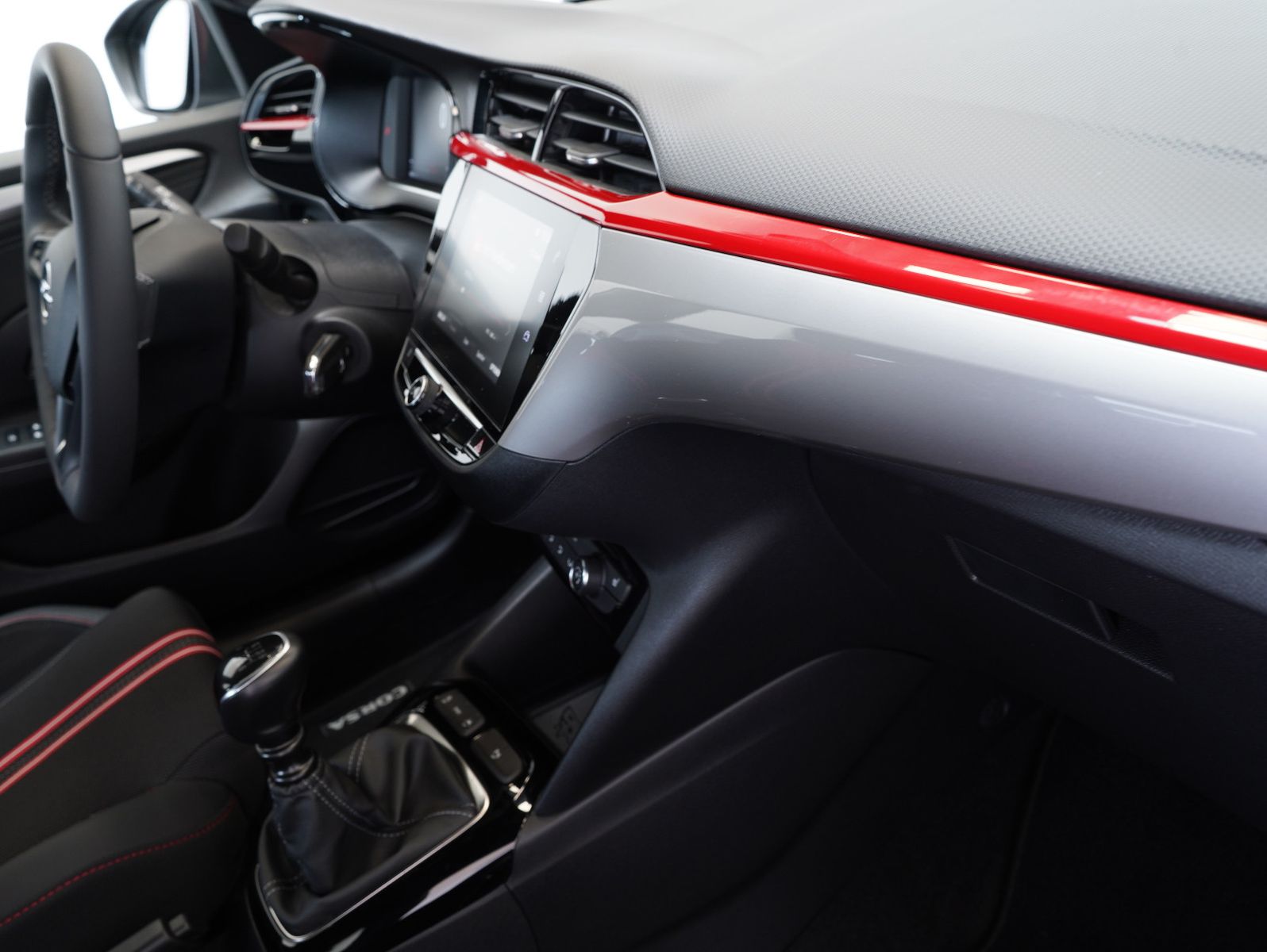 Fahrzeugabbildung Opel Corsa F 1.2 Turbo GS CARPLAY/LED/PDC/SHZ