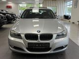 BMW Lim.325i xDrive/PDC/Klima/Navi/Schiebedach/ - BMW 325 mit Benzin-Antrieb