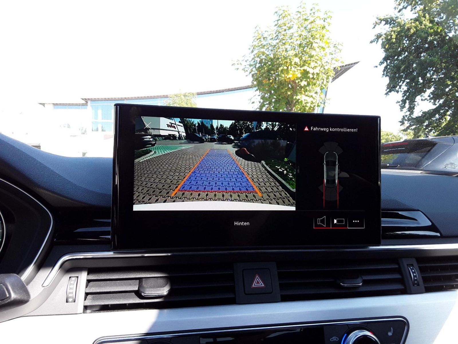 Audi A4 - Bild 17