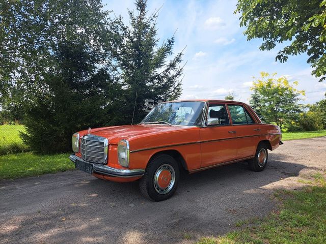 Mercedes-Benz 200d, W115