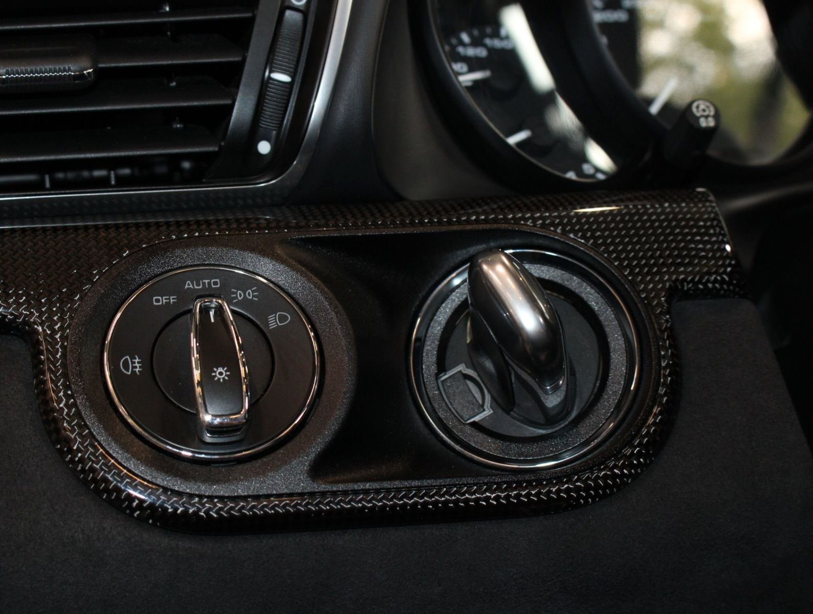 Fahrzeugabbildung Porsche 991 4 GTS Cabrio*Sport Chrono*Carbon*Burmester