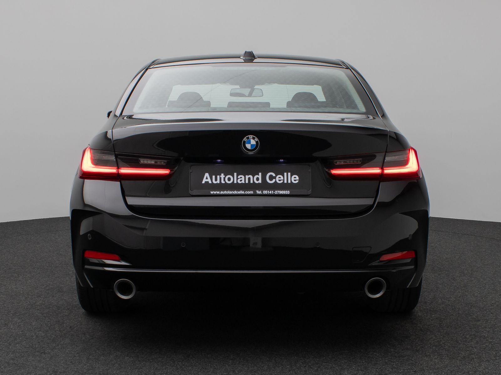 Fahrzeugabbildung BMW 320d Lim. DAB HUD CockPitPro Leder PDC Sport