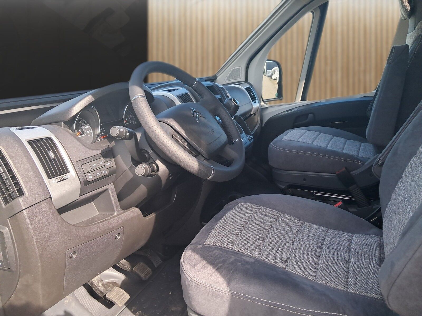 Fahrzeugabbildung Pössl Summit Prime 600 Citroen 165 PS 7000,- geschenkt