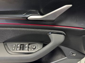 Fahrzeugverkauf 11 Skoda Kodiaq 1.5 TSI Selection Matrix*7-Sitze*AHK