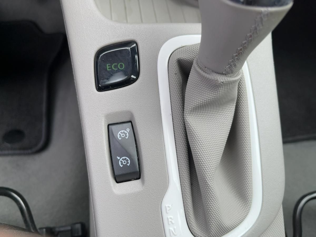 Fahrzeugabbildung Renault ZOE LIFE inkl. Batterie Z.E. 40 ZV