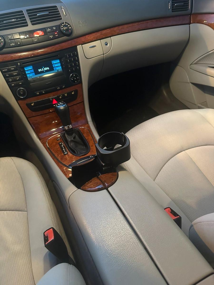 Mercedes-Benz E220 2007 — photo 10