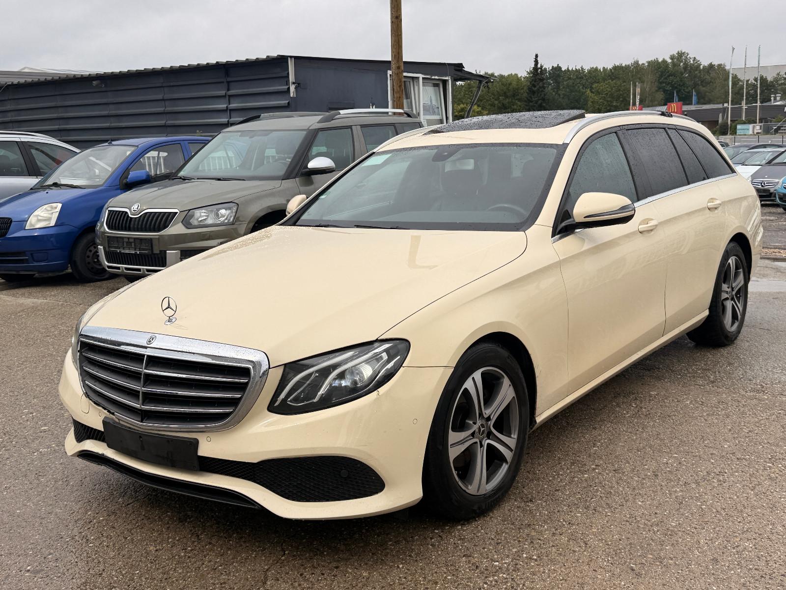 Mercedes-Benz E 220 E T-Modell    Vollfahrbereit