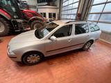 Skoda Oktavia/PKW/75kW/1.6L Benzin - Skoda Octavia aus 2006: Kombi