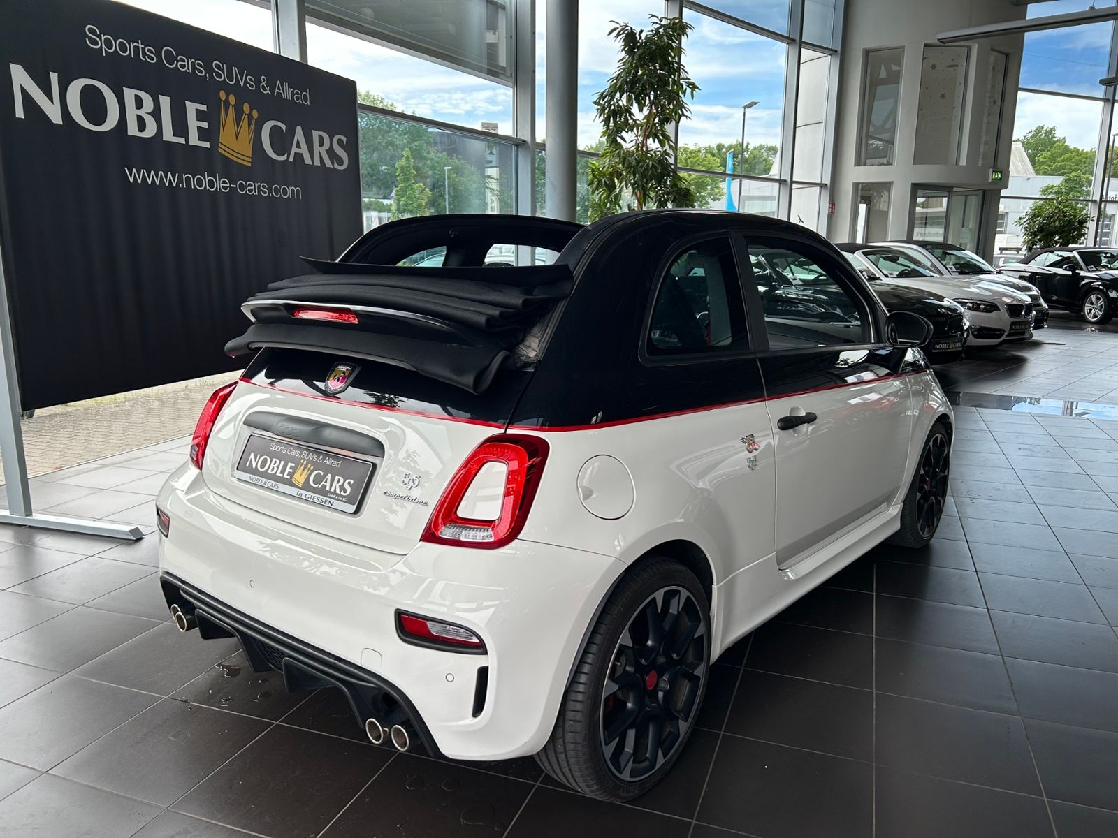 Fahrzeugabbildung Abarth 595C Competizione XENON NAVI Beats ALU