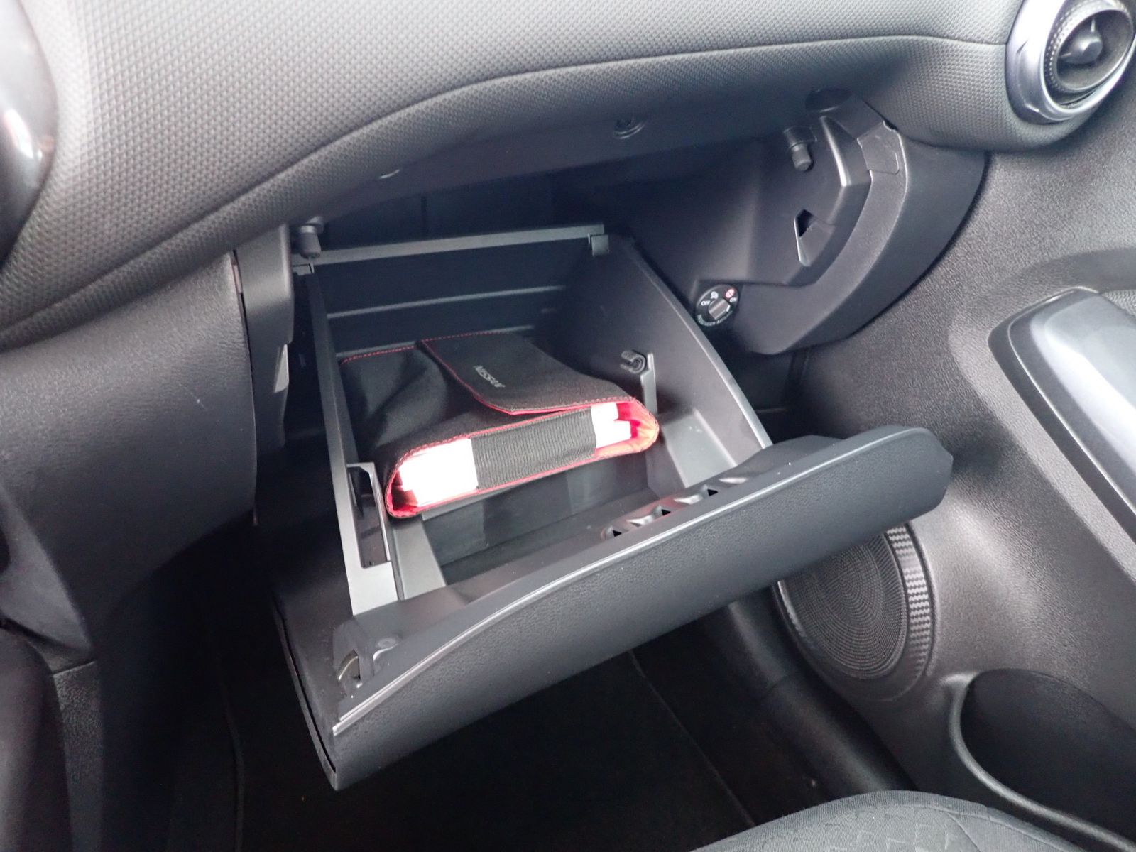Fahrzeugabbildung Nissan Juke Acenta/KAMERA/KLIMA/FH/NAVI