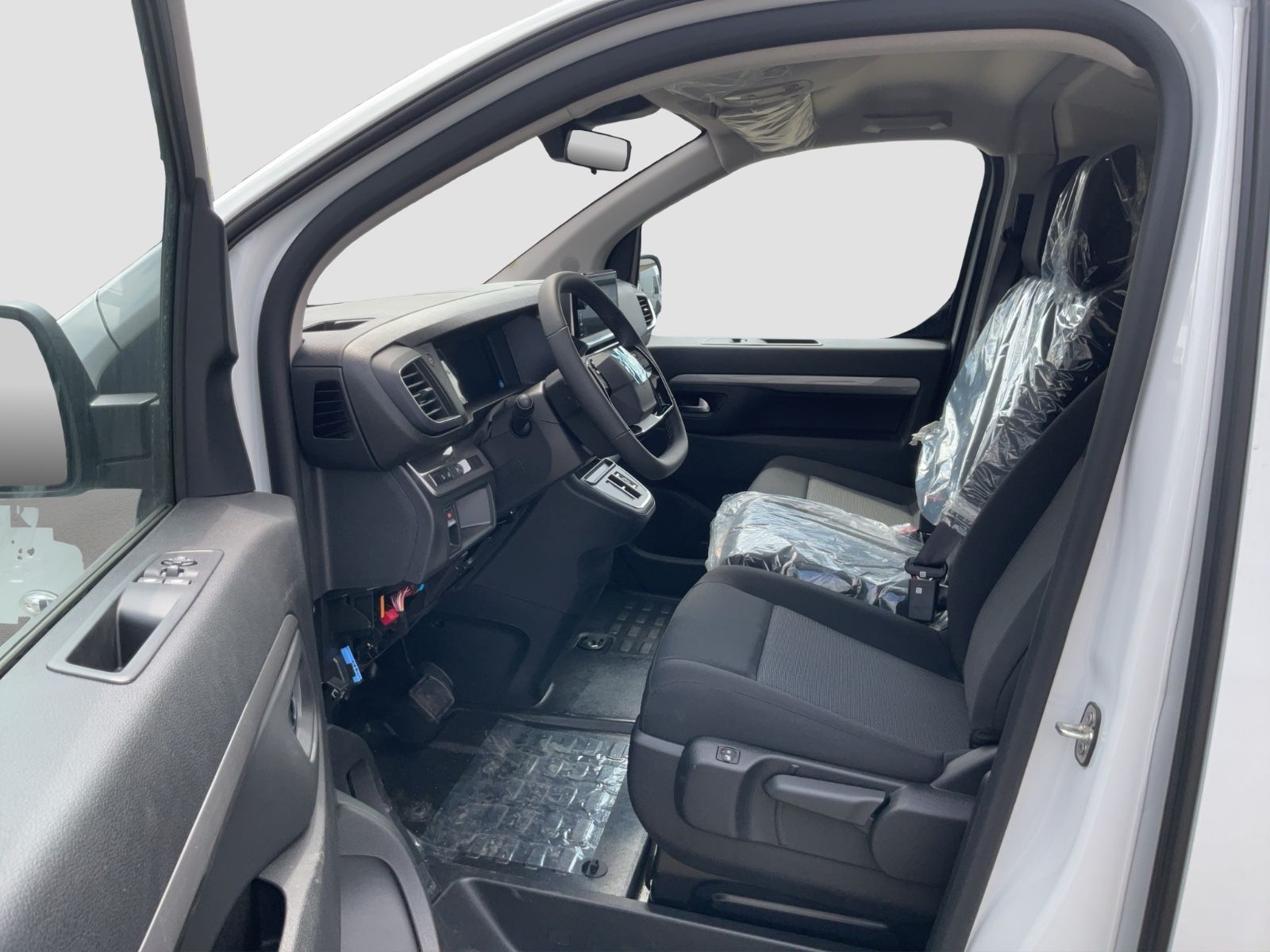 Fahrzeugabbildung Fiat Scudo L3 145 PS Automatik, Kamera, LED