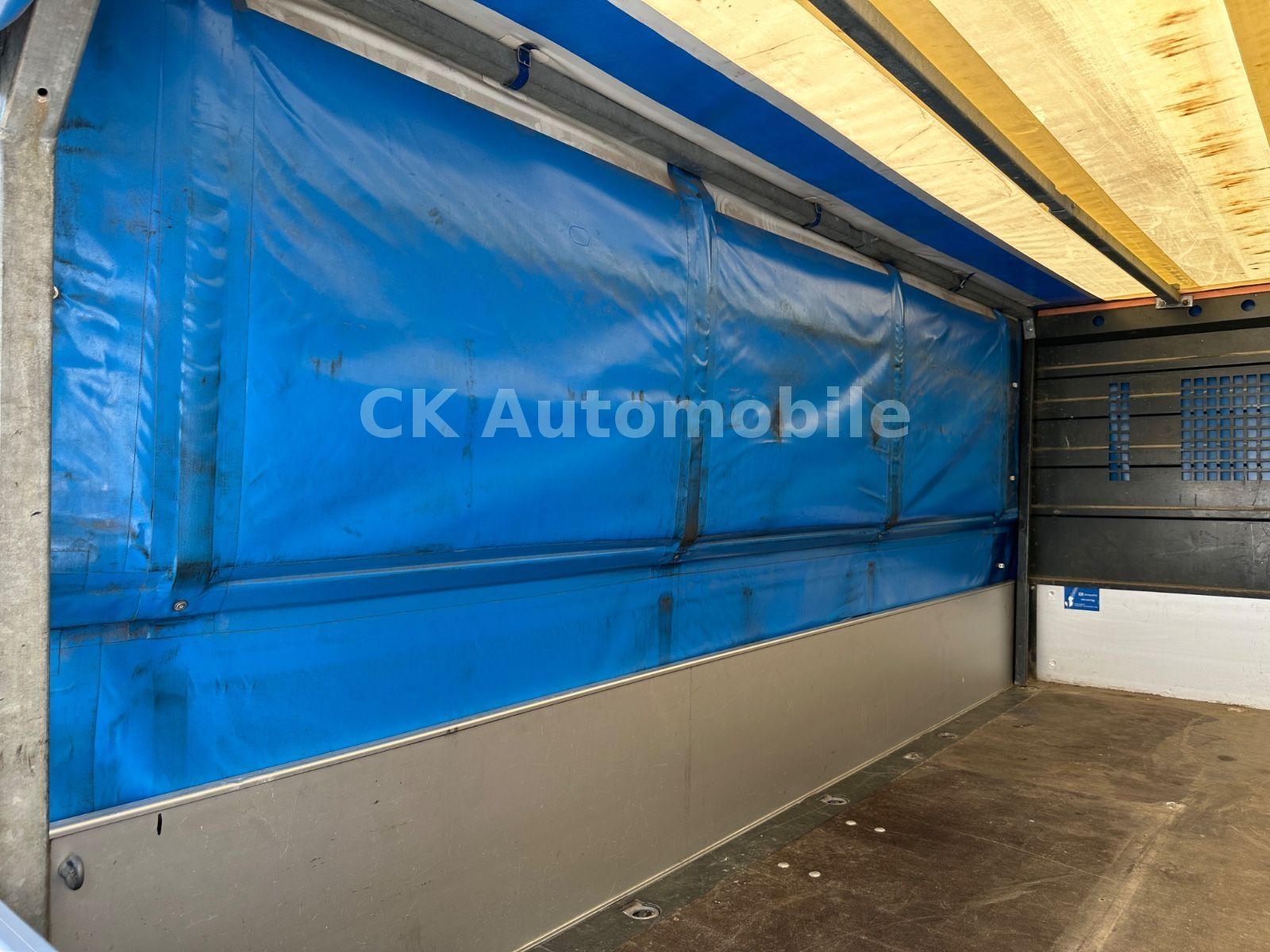 Fahrzeugabbildung MAN TGE 3.180 DoKa Pritsche/Plane 4X4/6 Sitze/AHK
