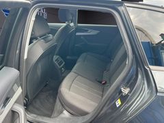AUDI A4 Basis KLIMA,NAVI,PDC,TEMPOMAT,SHZ,AUTOMATIK