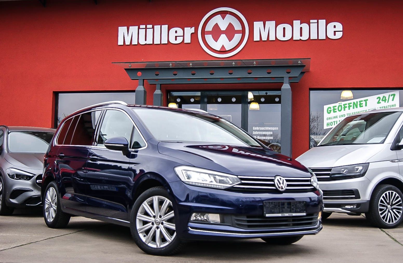 Fahrzeugabbildung Volkswagen Touran 14TSI Highline DSG PANORAMA STDHZG 7SITZE