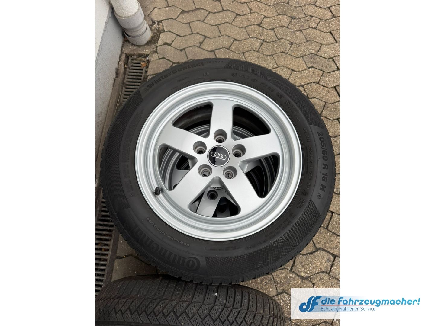 Fahrzeugabbildung Audi A4 Avant 35 TFSI S line Navi Leder LED ACC El. H