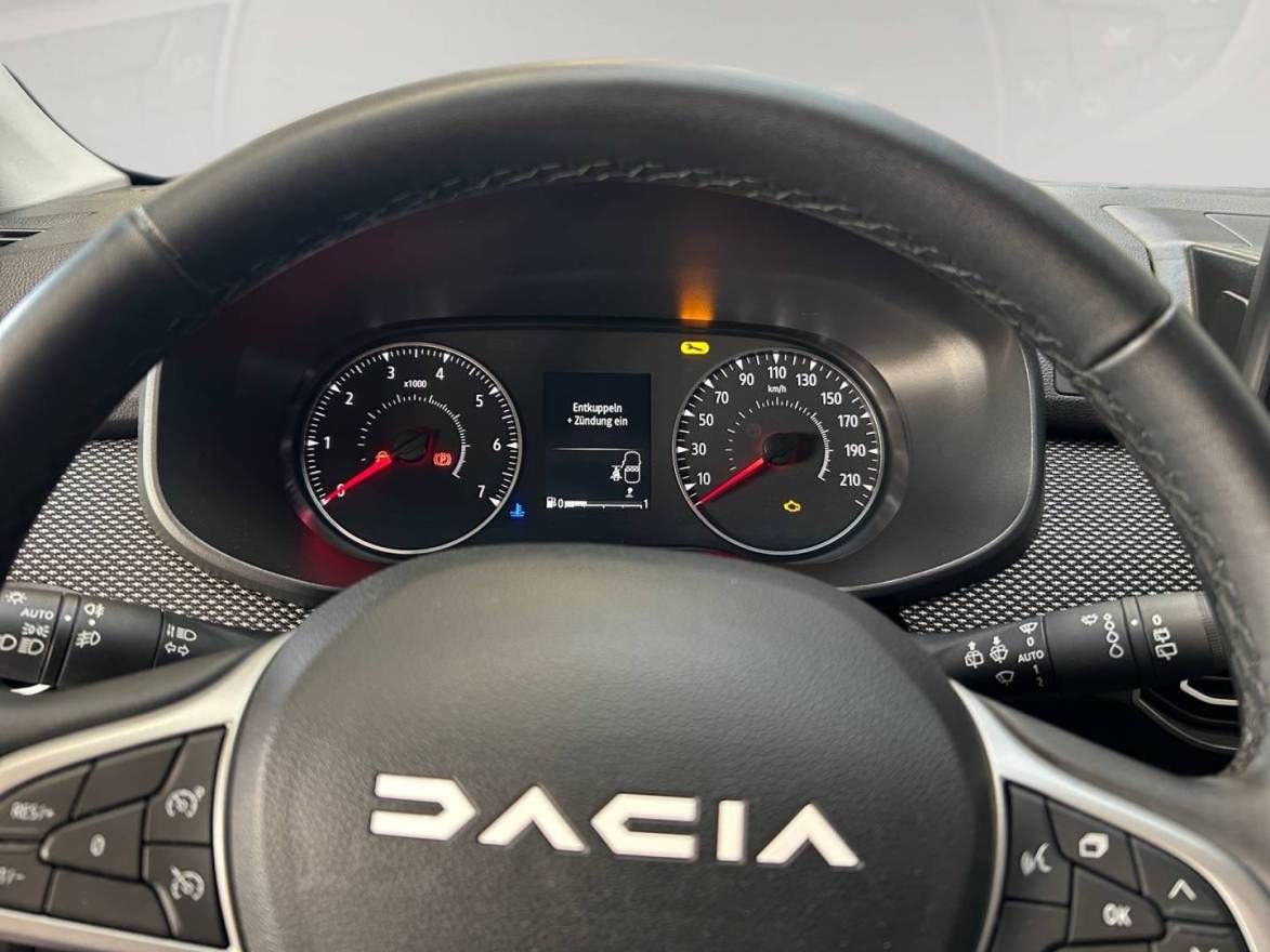 Fahrzeugabbildung Dacia Sandero Expression TCe 100 ECO-G