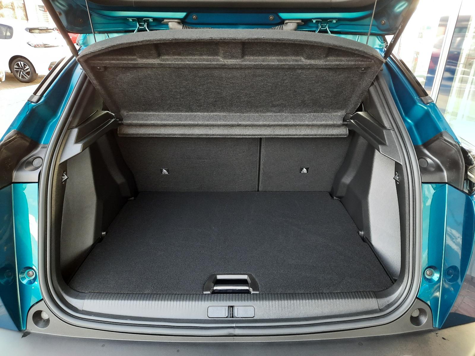Peugeot 2008 GT-Exclusive  eDSC PDACH  SH NAVI 360° KAM