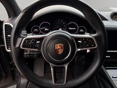 PORSCHE Cayenne 3.0L V6 E-Hybrid Super Ausstattung