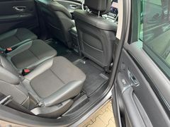 Fahrzeugabbildung Renault Espace V Intens NAVI*PANO*ASSIST*LED*KEYLESS*CAM