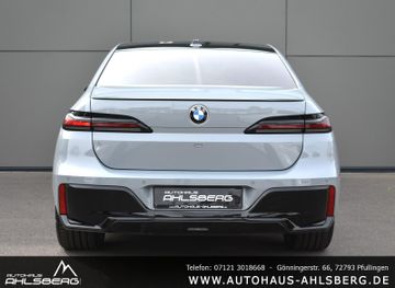 BMW 740 - 7