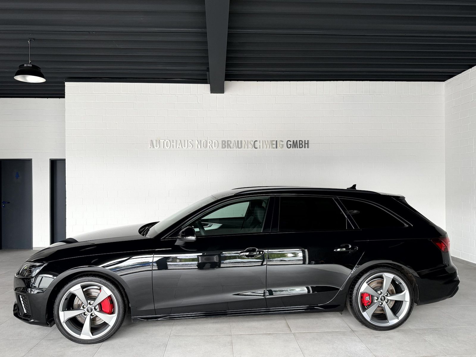 Audi A4 45TFSI S Line Competition Edition Plus Matrix foto 3