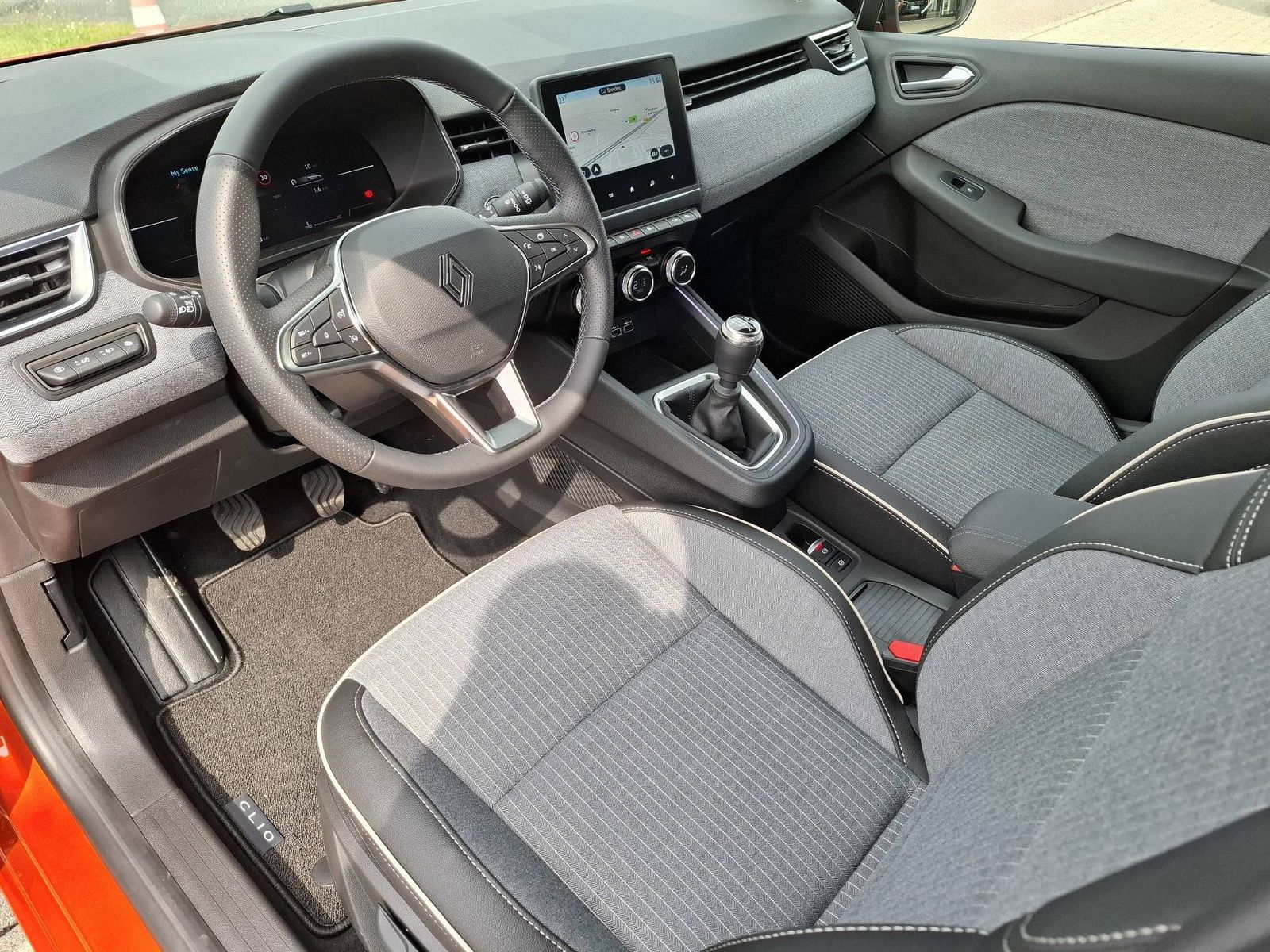 Renault Clio - Bild 17