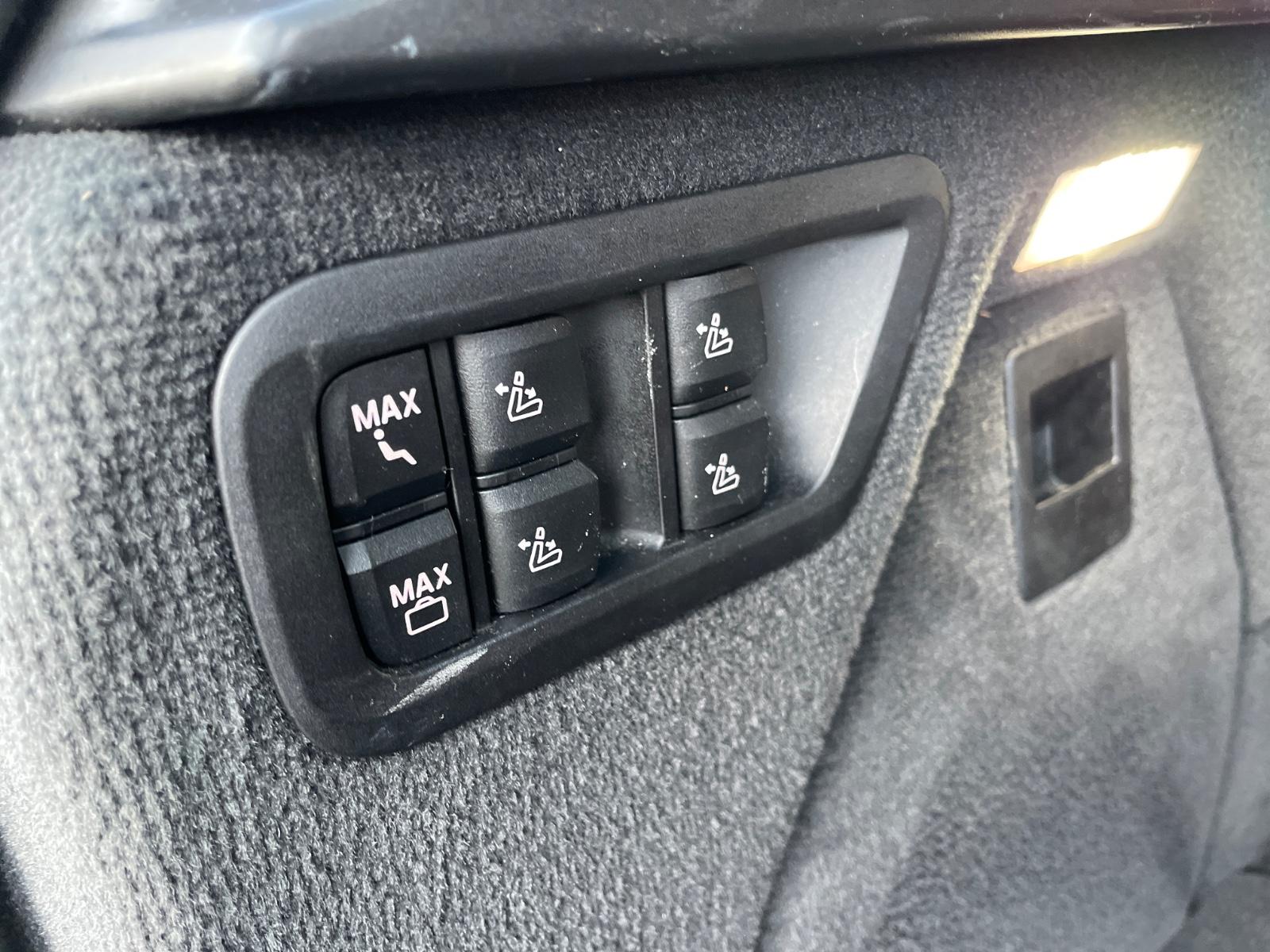 BMW X7 M50d VOLL/SKY LOUNGE/6-SITZE/ASSIST/MASSAGE