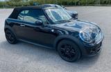 MINI Cooper D Cabrio  - schwarze MINI Cooper D Cabrio