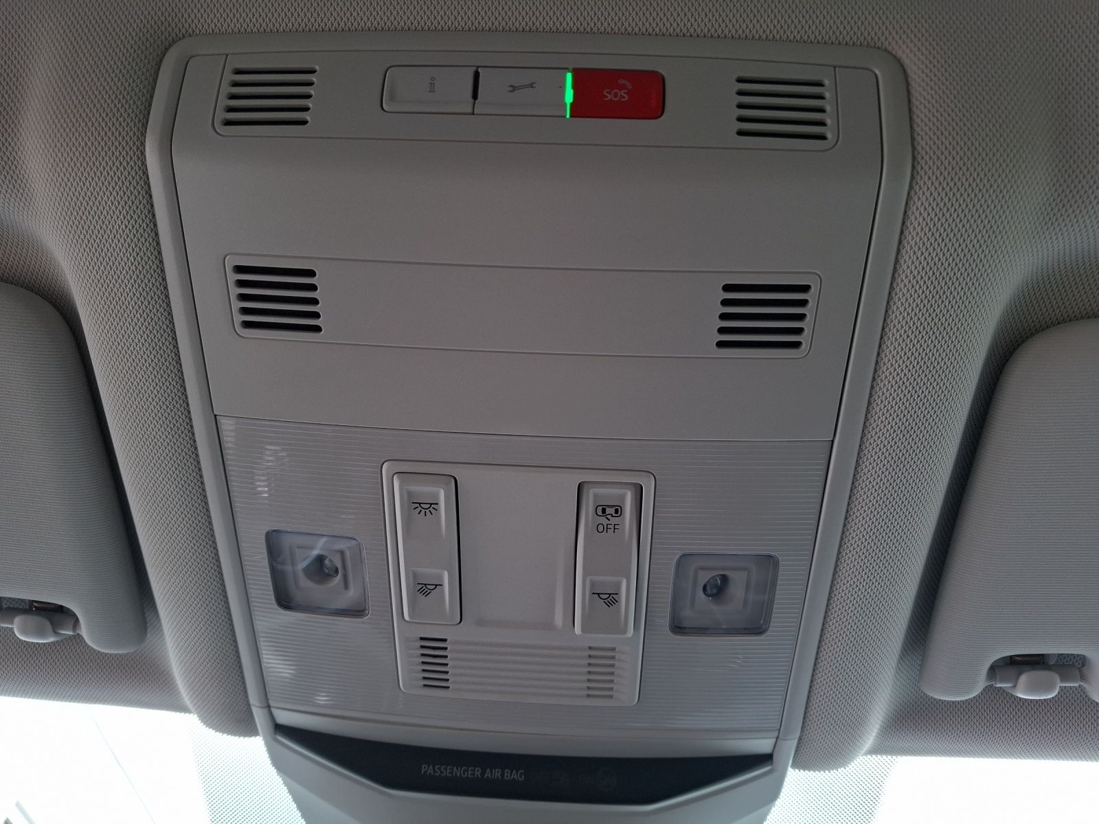 Fahrzeugabbildung Volkswagen T-Roc TSI United Navi ACC PDC SH LM