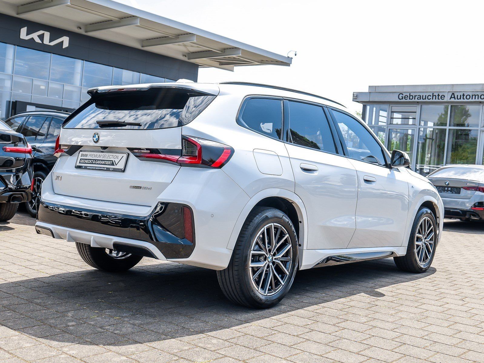 BMW X1 sDrive18d M Sport HUD PANO ACC RFK NAVI LED foto 2