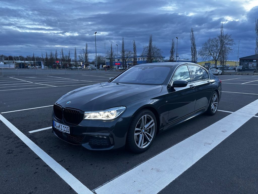 Image of BMW 750