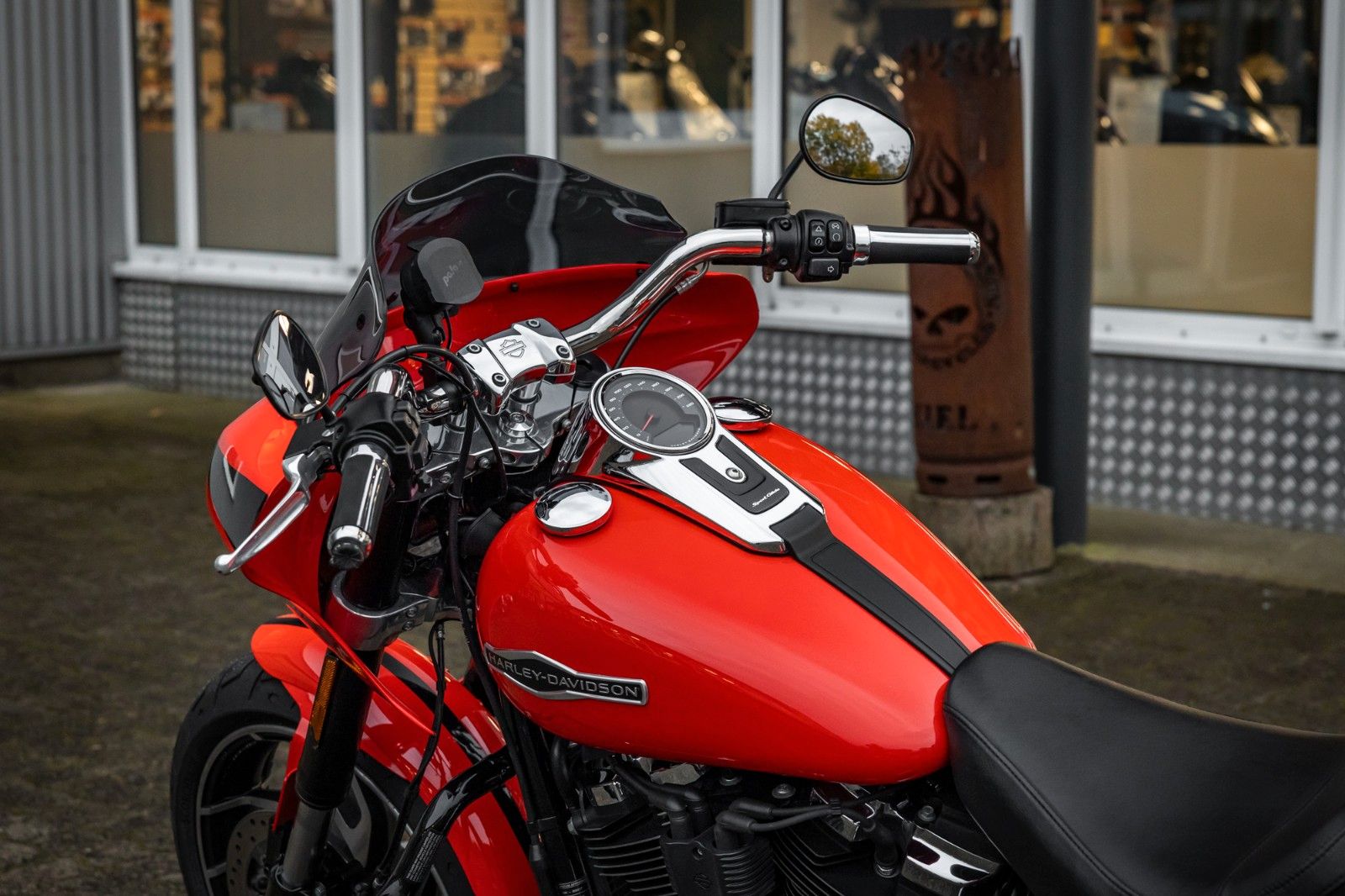 Fahrzeugabbildung Harley-Davidson FLSB SPORT GLIDE 107-Bagger Race Umbau