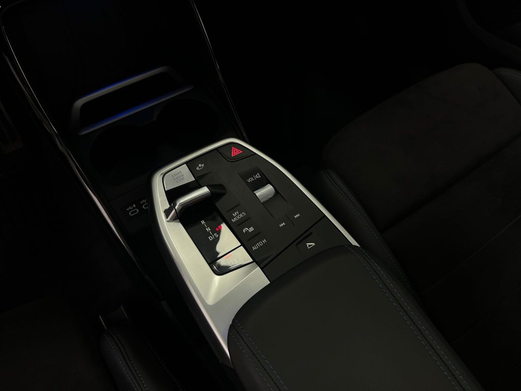 BMW 223 Active Tourer d xDrive M-Sport PANO*HUD*360°