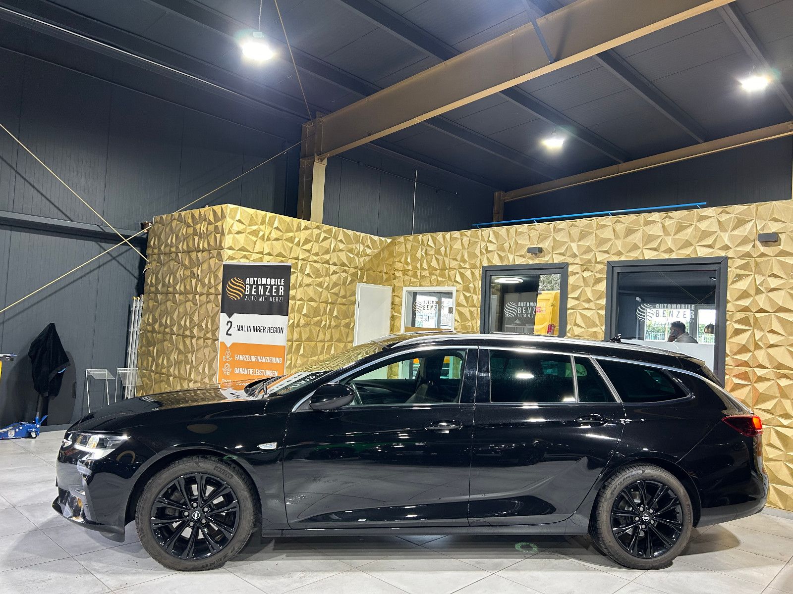 Fahrzeugabbildung Opel Insignia B Sports Tourer Ultimate/MEMORY/ACC/APP