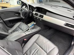 Fahrzeugabbildung BMW 525 d Touring HeadUp Xenon Pano Leder PDC