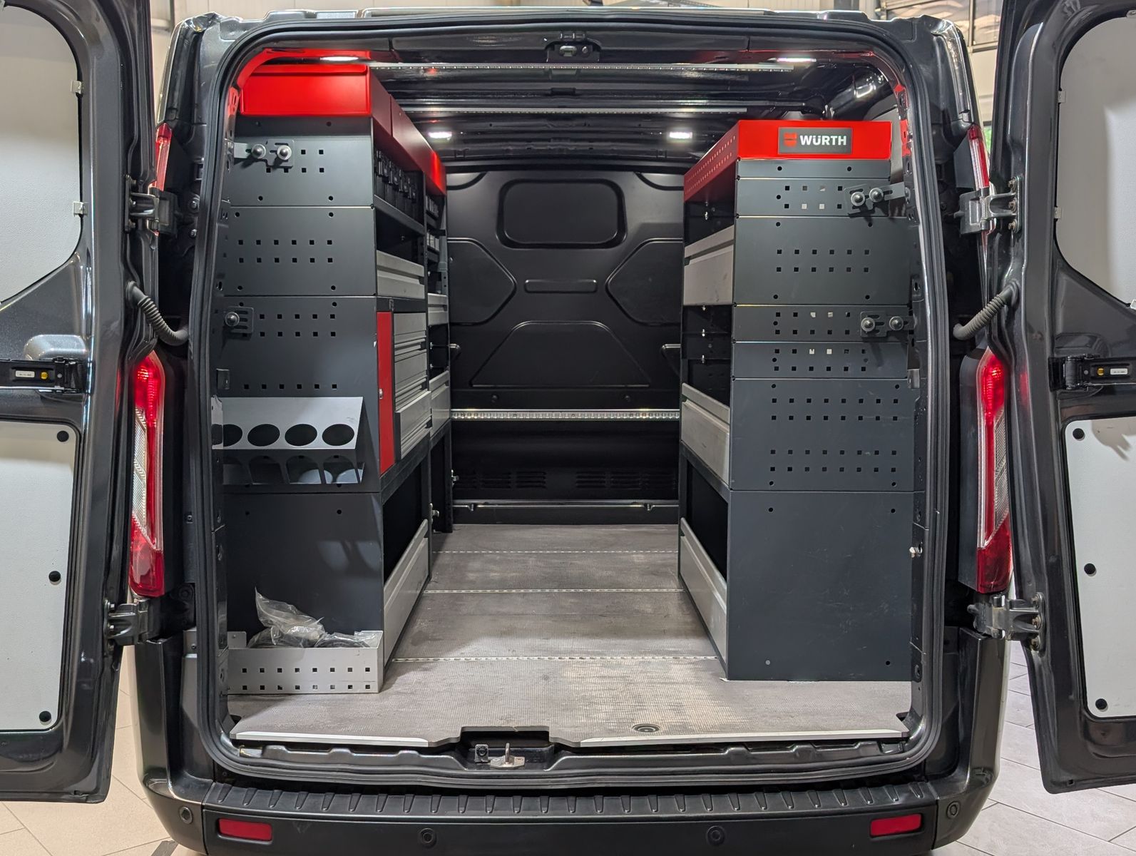 Fahrzeugabbildung Ford Transit Custom 280 L1 Trend Regal LED KAMERA ACC
