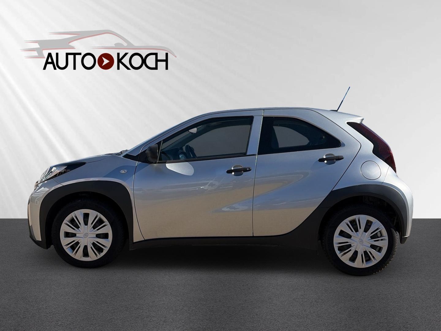 Toyota Aygo X Basis Apple CarPlay Android Auto Musikstr