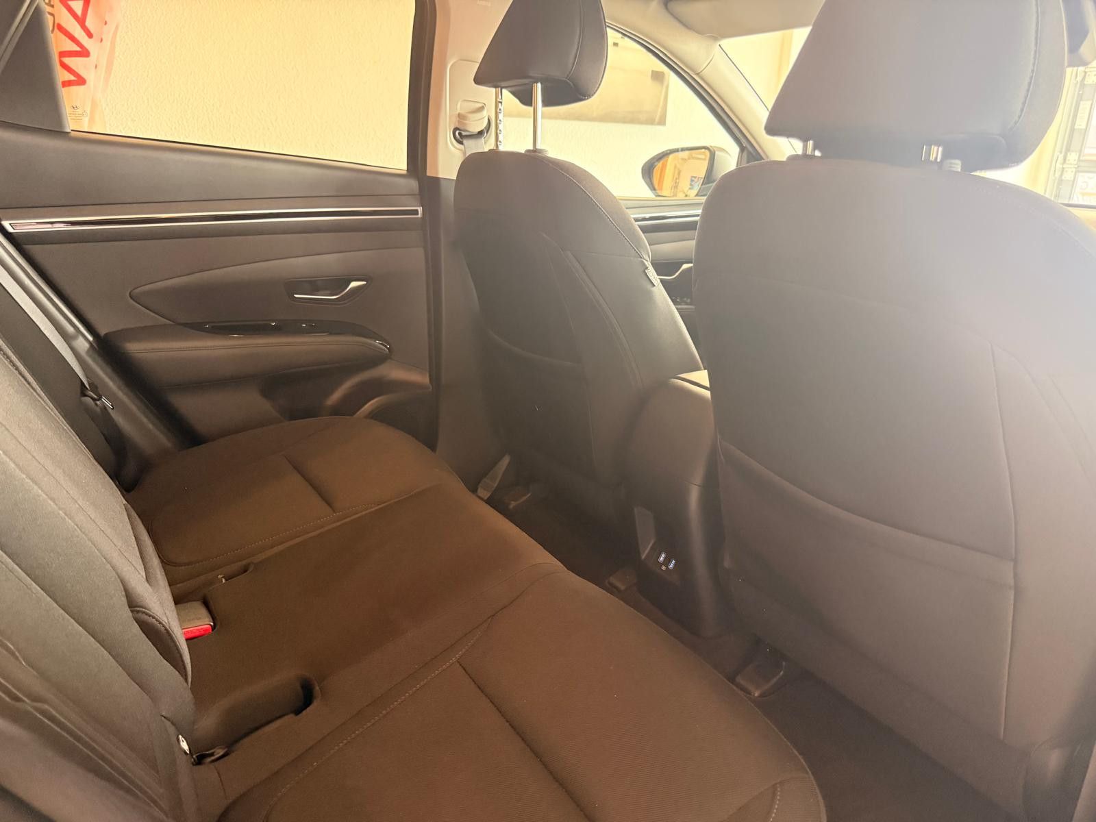 Fahrzeugabbildung Hyundai Tucson Trend Plug-In Hybrid 4WD/1.HAND/NAVI/LED