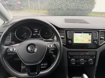 Volkswagen Golf - 11