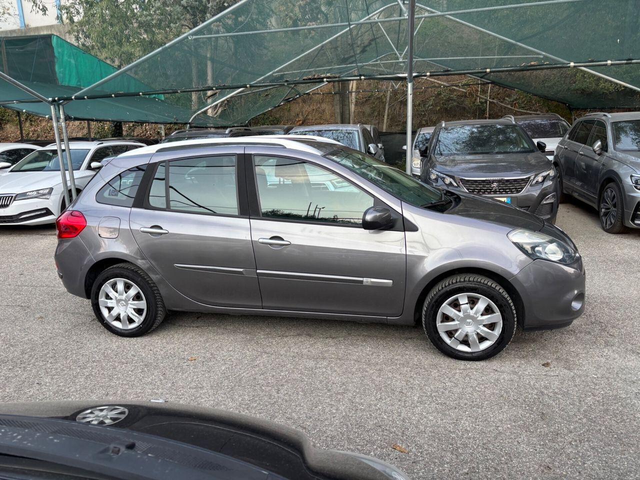 Renault Clio 2010 — photo 5